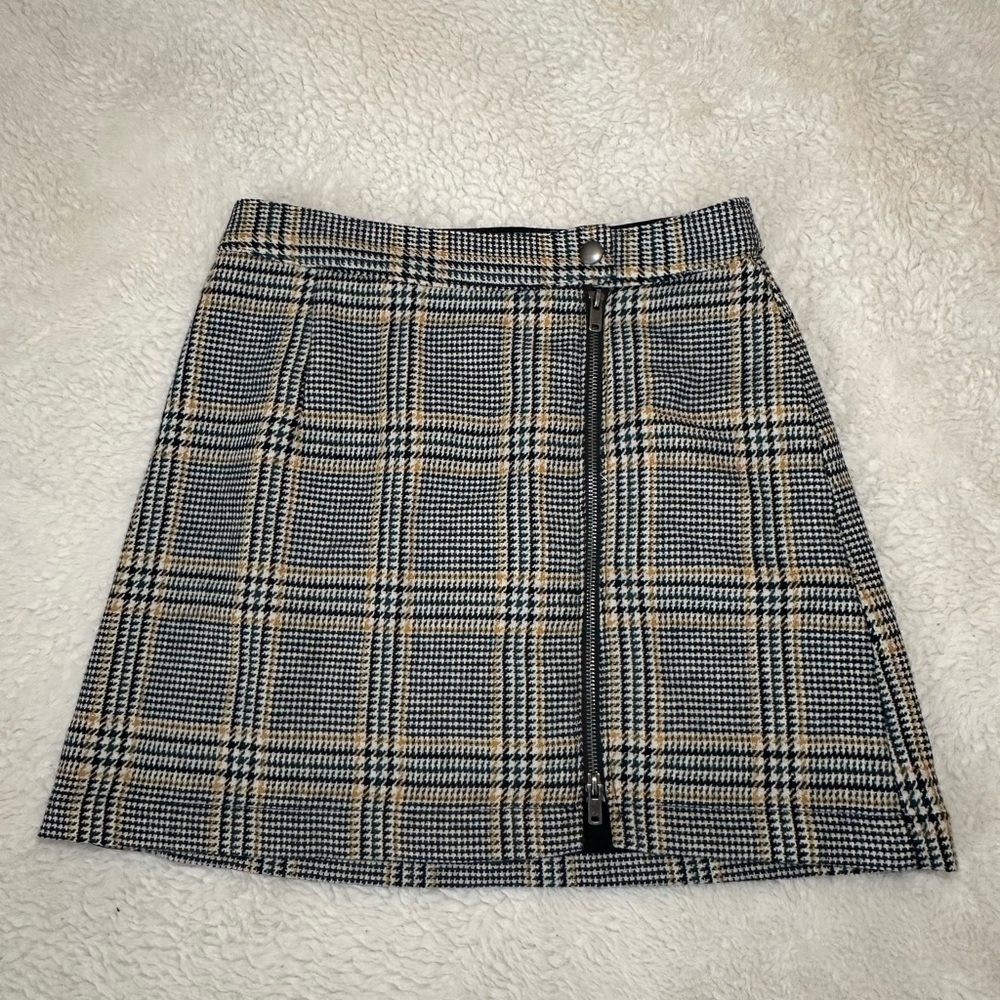 Abercrombie Skirt- High Rise Skirt. Size: Small